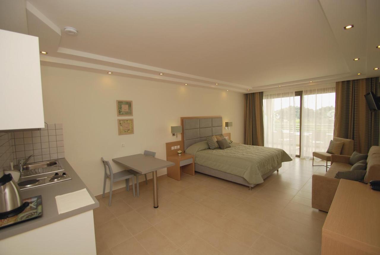 Skiathos Premier Troulos Rom bilde